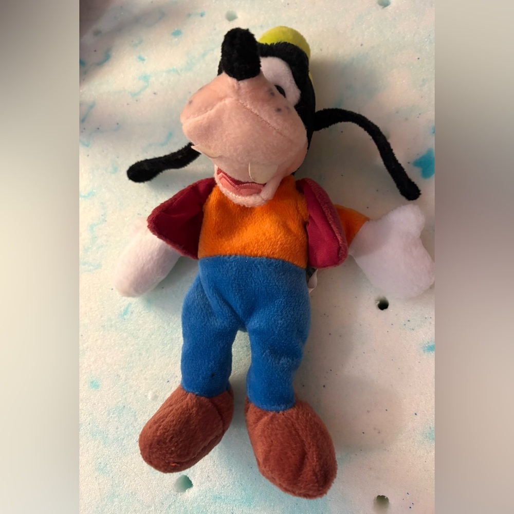 Vintage Disney character soft stuffies - Picture 5 of 11